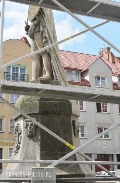 Renowacja pomnika Rolanda