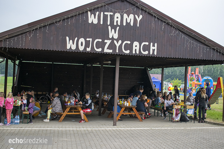 Turniej tenisa stołowego zwieńczony piknikiem w Wojczycach