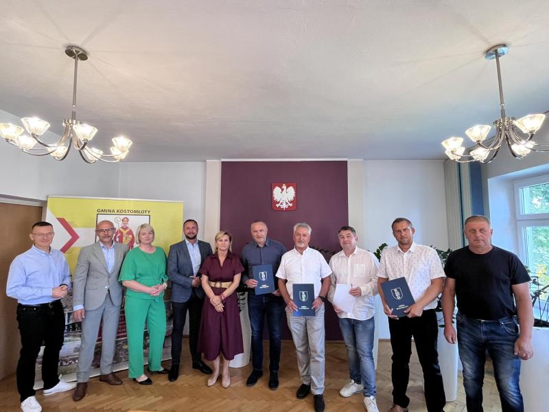 Podpisanie umowy na opracowanie dokumentacji ścieżek rowerowych w Gminie Kostomłoty