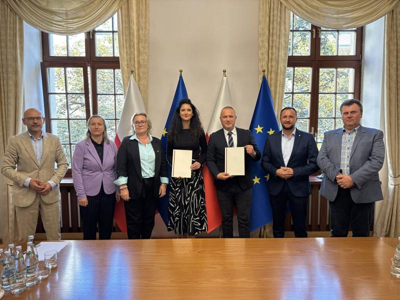 Powiat Średzki otrzymał blisko 1,9 mln zł na remont drogi Godków–Bogdanów