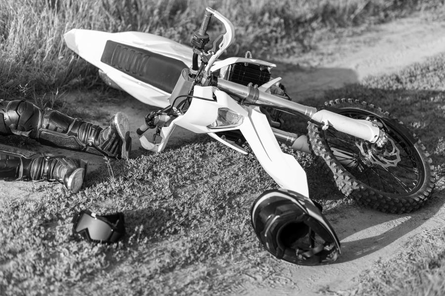 Śmiertelny wypadek motocyklisty w Błoniach