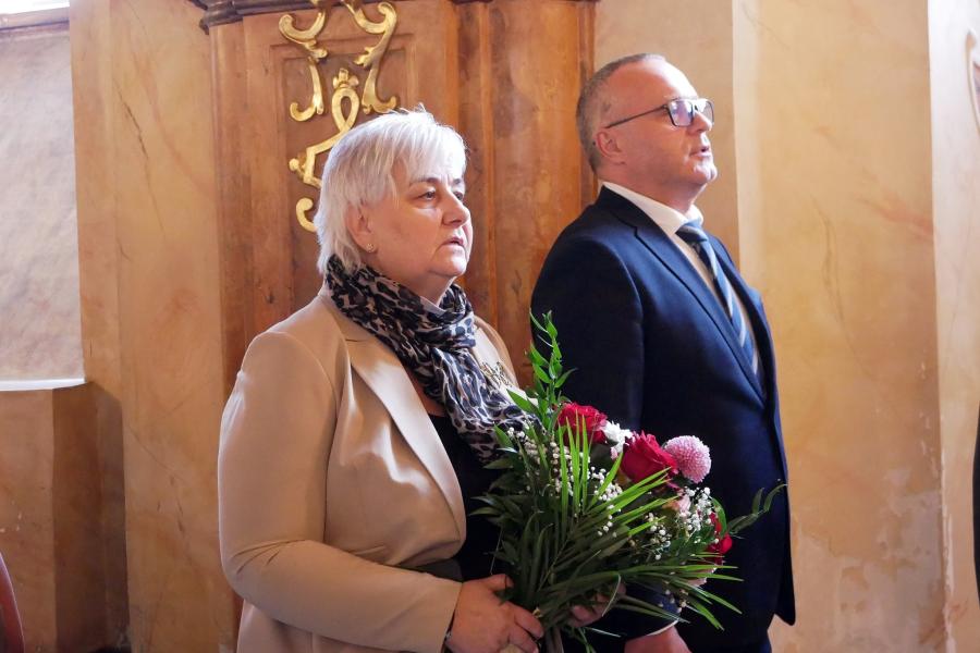 Dyrektor Lidia Walerych z nagrodą Dolnośląskiego Kuratora Oświaty