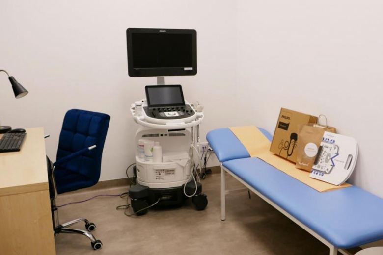 Dzięki darowiźnie Gminy Miękinia nowy sprzęt trafił do Średzkiego Centrum Zdrowia [Zdjęcia]