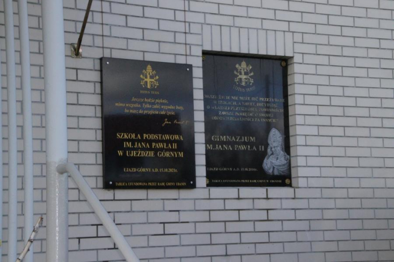 W Ujeździe Górnym uczczono 18. rocznicę śmierci Jana Pawła II