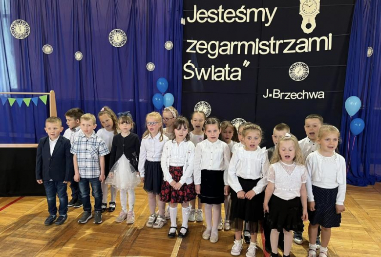 Przyjęcie sztandaru w Szkole Podstawowej im. Jana Brzechwy w Mieczkowie 