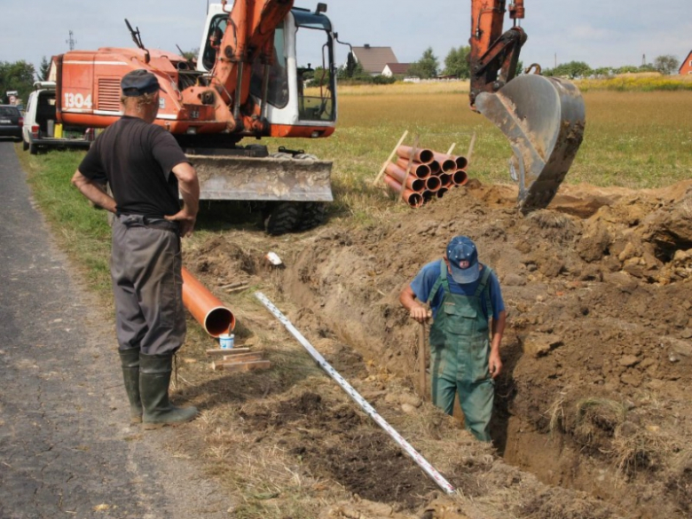 Montaż kanalizacji w Mazurowicach