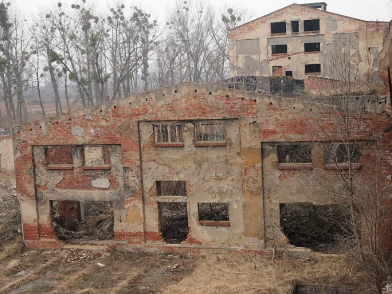Ruiny papierni w Malczycach