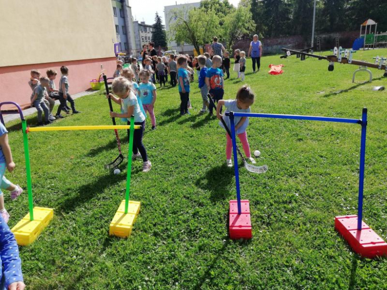 Dzień Dziecka na sportowo w przedszkolu w Malczycach