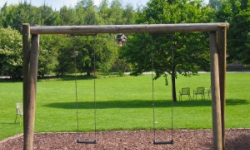 Przy szkole w Kostomłotach powstanie plac zabaw