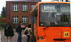 Inspektorzy kontrolują gimbusy