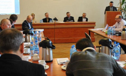 Na sesji o kryzysie i bezrobociu młodzieży