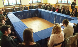 Konferencja w szkole o potrzebach młodzieży