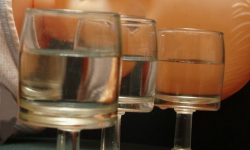 Spowodował kolizję i poszedł do domu. Miał trzy promile