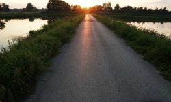 Wały rozjeżdżają quady i samochody terenowe