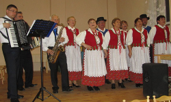 Zespół Radośni zaśpiewał klubowi Burza