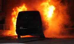 Na ulicy Ciasnej w Sobótce spłonął Volkswagen T4