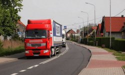 Wypadek w Rusku. Mieszkankę potrąciła ciężarówka