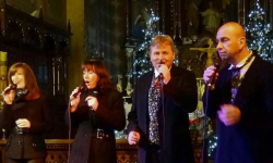 W niedzielę piosenki religijne i misteria w kościele