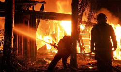 Strażak podpalał, a następnie gasił pożar