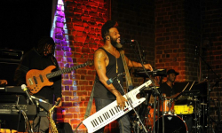 Robert Glasper Experiment