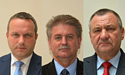 Starosta, jego zastepca i przewodniczący rady o sukcesach i porażkach powiatu