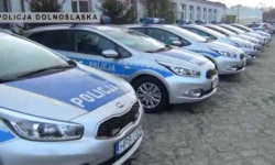 Policja z nowymi radiowozami