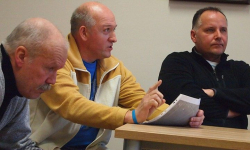 Mieszkańcy nie chcą słupów. Spotkanie w starostwie