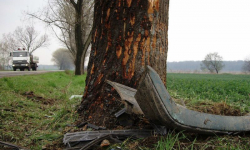 Wypadek pod Środą Śląską. Dwie osoby ciężko ranne, trzecia – nie żyje