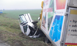 Zaniepokojeni zaalarmowali policję i straż. W mieszkaniu znaleziono martwego sąsiada