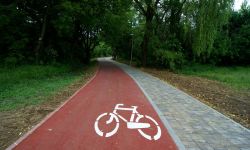 Powiat rozpoczyna prace nad budową ścieżki rowerowej