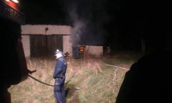 Pożar pustostanu w miejscowości Różana