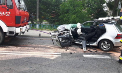 Kolizja osobówki z tirem w Rusku