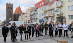 Średzcy gimnazjaliści pamiętali o Żołnierzach Wyklętych