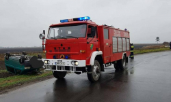 Trzy wypadki, dwie osoby poszkodowane. Raport strażaków