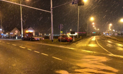 Zderzenie dwóch osobówek w Bielanach Wrocławskich. Jedna osoba poszkodowana