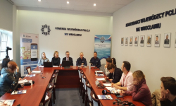 Za pomocą aplikacji policja będzie przesyłać mieszkańcom ostrzeżenia i ważne komunikaty