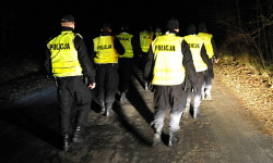 Kilkudziesięciu policjantów i strażaków szukało mężczyzny, który chciał popełnić samobójstwo