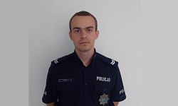 Dzielnicowy Paweł Rychel pomógł mężczyźnie, który nocował w budynku bez ogrzewania