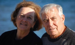 Kurs komputerowy dla seniorów. Po szkoleniu otrzymają certyfikat i tablet