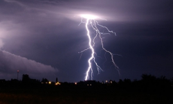 IMGW ostrzega: Mogą wystąpić burze z gradem