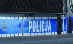 Pijany jechał samochodem na obwodnicy w Miękini. Wjechał w bariery