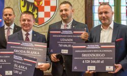 Otrzymali dotacje na remonty dróg