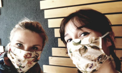 Średzkie krawcowe szyją maseczki ochronne dla służby zdrowia