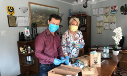 Uszyły ponad tysiąc maseczek. Nie zwalniają tempa