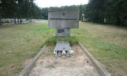 Gmina Kostomłoty otrzymała środki na renowację pomnika w Piotrowicach