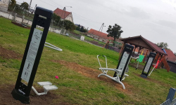 Trwa montaż nowych siłowni zewnętrznych w Samborzu, Szymanowicach i Siemidrożycach