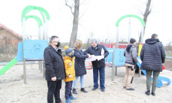 Nowy plac zabaw z siłownią w Bukówku