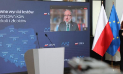 Od soboty zakrywanie ust i nosa wyłącznie maseczką oraz kwarantanna po powrocie z Czech i Słowacji