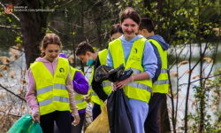 Wysprzątali stawy w Ujeździe Górnym. W gminie Udanin rozpoczęli Trashtag Challenge