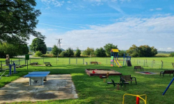 12 doposażonych placów zabaw na terenie gminy Miękinia